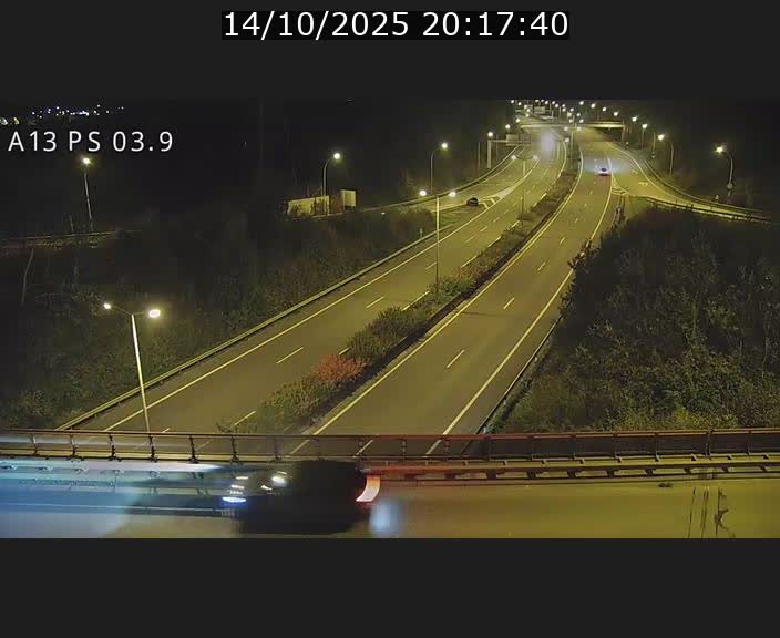 <h2>Traffic live webcam Luxembourg Differdange - A13 direction Esch-sur-Alzette - BK 3.9</h2>