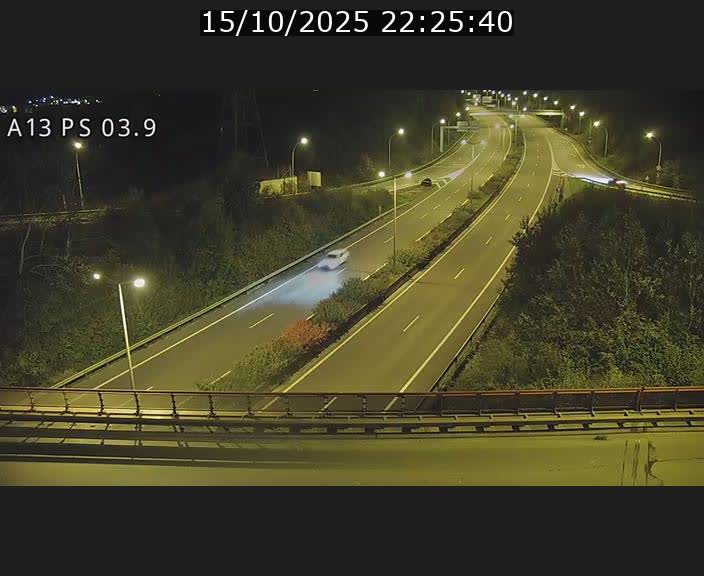 <h2>Traffic live webcam Luxembourg Differdange - A13 direction Esch-sur-Alzette - BK 3.9</h2>