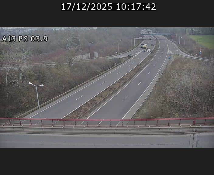 <h2>Traffic live webcam Luxembourg Differdange - A13 direction Esch-sur-Alzette - BK 3.9</h2>