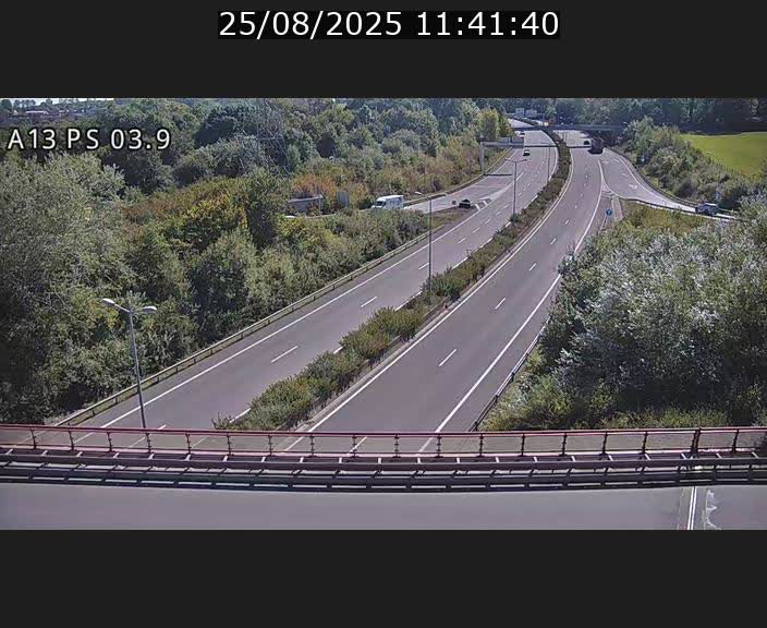<h2>Traffic live webcam Luxembourg Differdange - A13 direction Esch-sur-Alzette - BK 3.9</h2>