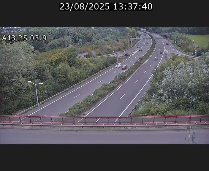 <h2>Traffic live webcam Luxembourg Differdange - A13 direction Esch-sur-Alzette - BK 3.9</h2>