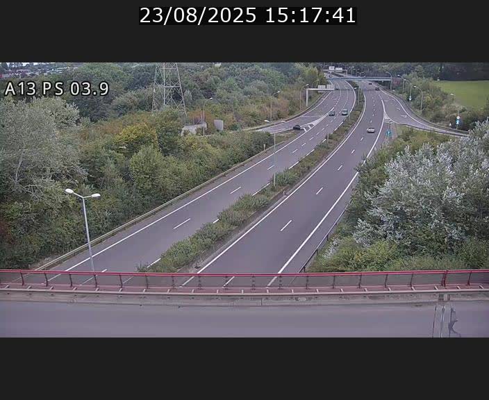 <h2>Traffic live webcam Luxembourg Differdange - A13 direction Esch-sur-Alzette - BK 3.9</h2>