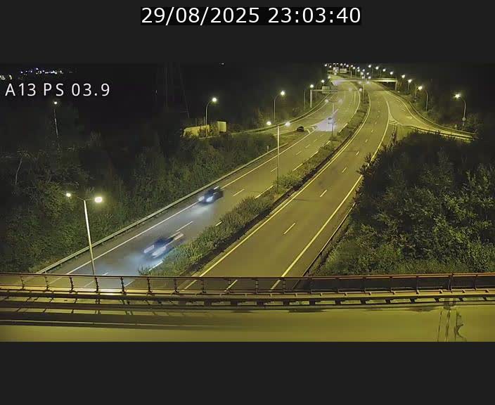 <h2>Traffic live webcam Luxembourg Differdange - A13 direction Esch-sur-Alzette - BK 3.9</h2>