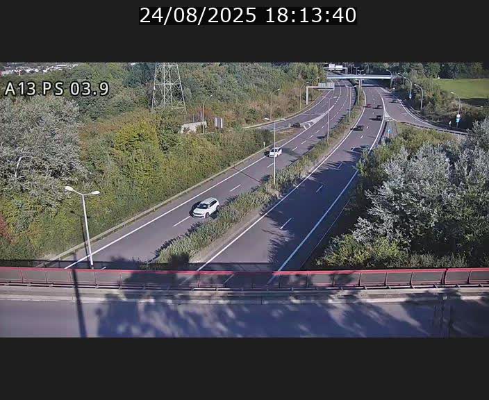 <h2>Traffic live webcam Luxembourg Differdange - A13 direction Esch-sur-Alzette - BK 3.9</h2>