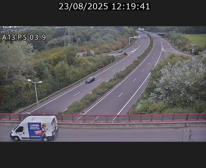<h2>Traffic live webcam Luxembourg Differdange - A13 direction Esch-sur-Alzette - BK 3.9</h2>