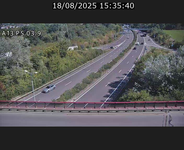 <h2>Traffic live webcam Luxembourg Differdange - A13 direction Esch-sur-Alzette - BK 3.9</h2>