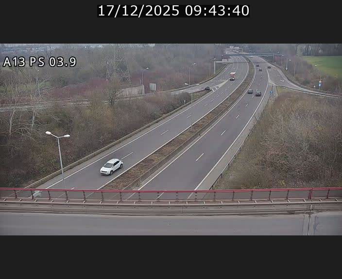 <h2>Traffic live webcam Luxembourg Differdange - A13 direction Esch-sur-Alzette - BK 3.9</h2>