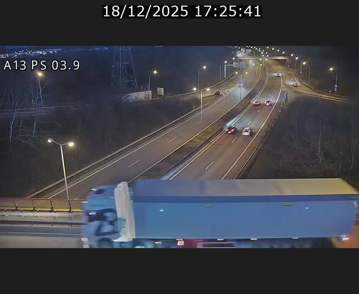 <h2>Traffic live webcam Luxembourg Differdange - A13 direction Esch-sur-Alzette - BK 3.9</h2>