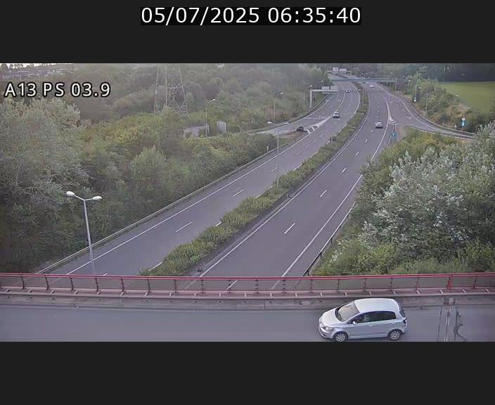 Traffic live webcam Luxembourg Ehlerange - A13 direction Esch-sur-Alzette - BK 6.8