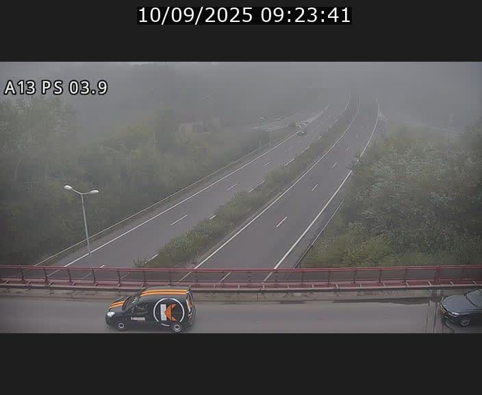 Traffic live webcam Luxembourg Ehlerange - A13 direction Esch-sur-Alzette - BK 6.8