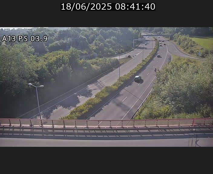 <h2>Traffic live webcam Luxembourg Differdange - A13 direction Esch-sur-Alzette - BK 3.9</h2>