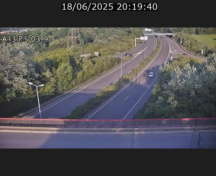 <h2>Traffic live webcam Luxembourg Differdange - A13 direction Esch-sur-Alzette - BK 3.9</h2>