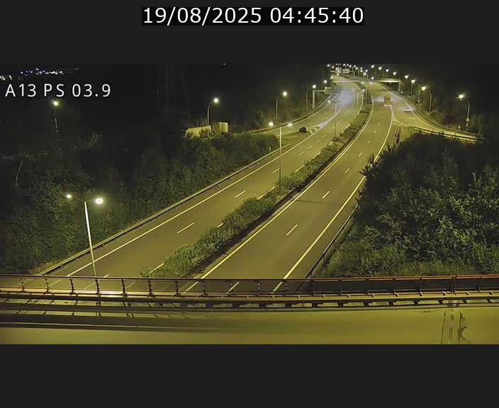 <h2>Traffic live webcam Luxembourg Differdange - A13 direction Esch-sur-Alzette - BK 3.9</h2>
