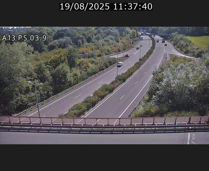<h2>Traffic live webcam Luxembourg Differdange - A13 direction Esch-sur-Alzette - BK 3.9</h2>