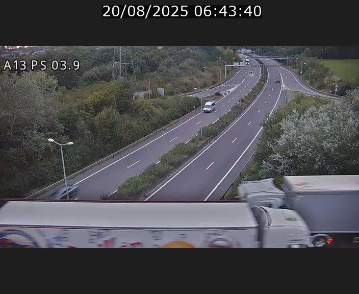 <h2>Traffic live webcam Luxembourg Differdange - A13 direction Esch-sur-Alzette - BK 3.9</h2>