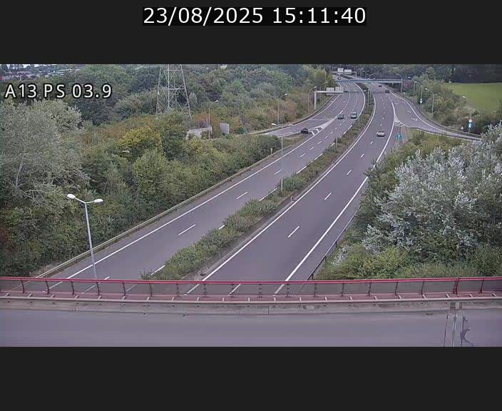 <h2>Traffic live webcam Luxembourg Differdange - A13 direction Esch-sur-Alzette - BK 3.9</h2>