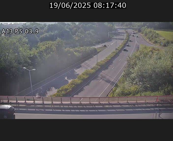 <h2>Traffic live webcam Luxembourg Differdange - A13 direction Esch-sur-Alzette - BK 3.9</h2>
