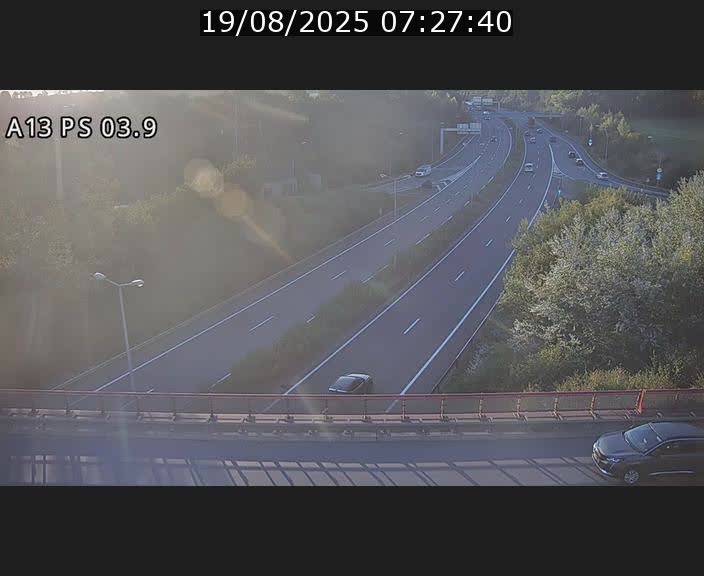 <h2>Traffic live webcam Luxembourg Differdange - A13 direction Esch-sur-Alzette - BK 3.9</h2>