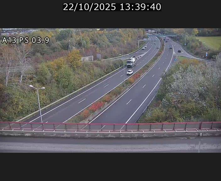 <h2>Traffic live webcam Luxembourg Differdange - A13 direction Esch-sur-Alzette - BK 3.9</h2>