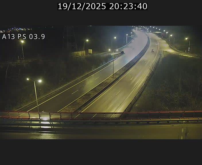 <h2>Traffic live webcam Luxembourg Differdange - A13 direction Esch-sur-Alzette - BK 3.9</h2>