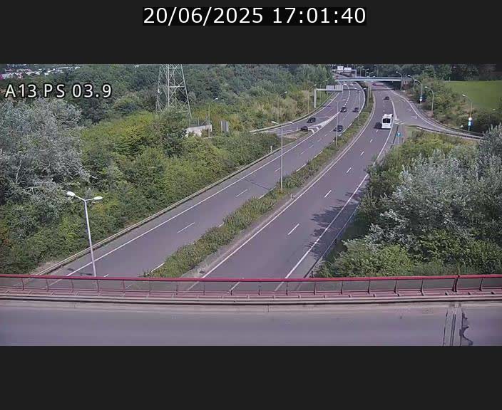 <h2>Traffic live webcam Luxembourg Differdange - A13 direction Esch-sur-Alzette - BK 3.9</h2>
