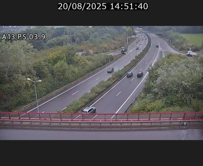 <h2>Traffic live webcam Luxembourg Differdange - A13 direction Esch-sur-Alzette - BK 3.9</h2>