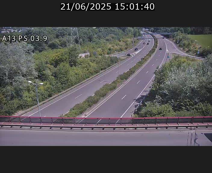 <h2>Traffic live webcam Luxembourg Differdange - A13 direction Esch-sur-Alzette - BK 3.9</h2>