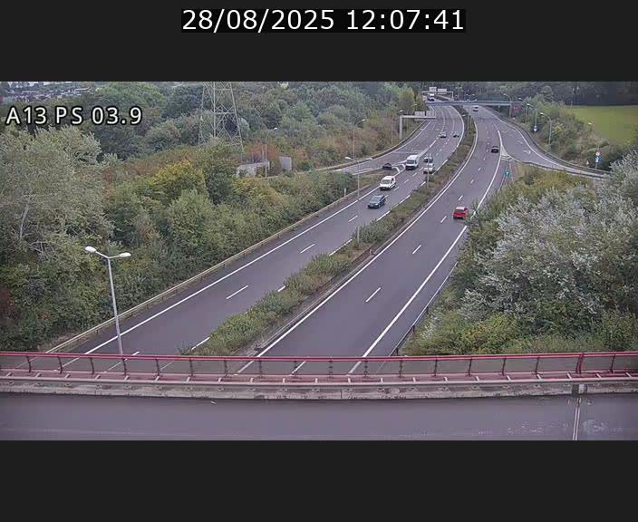 <h2>Traffic live webcam Luxembourg Differdange - A13 direction Esch-sur-Alzette - BK 3.9</h2>