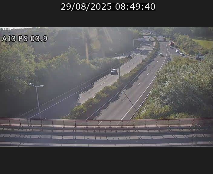 <h2>Traffic live webcam Luxembourg Differdange - A13 direction Esch-sur-Alzette - BK 3.9</h2>