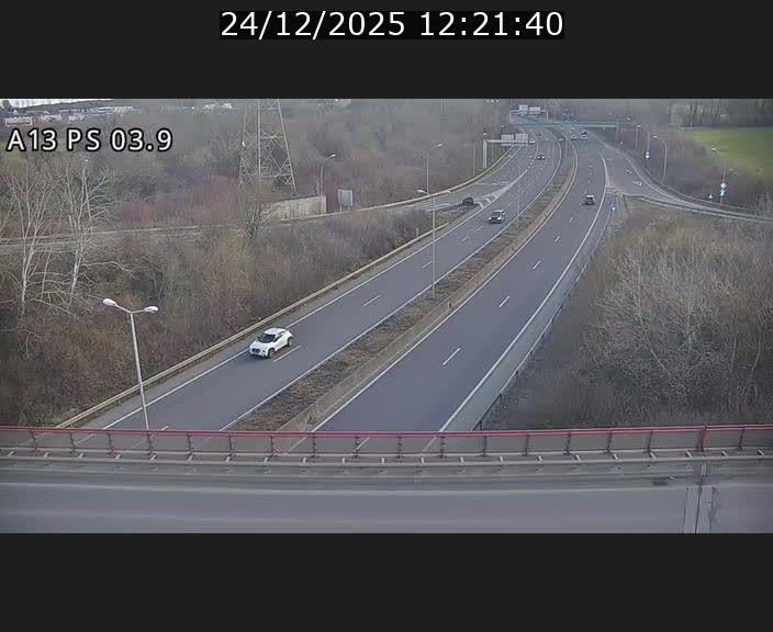 <h2>Traffic live webcam Luxembourg Differdange - A13 direction Esch-sur-Alzette - BK 3.9</h2>