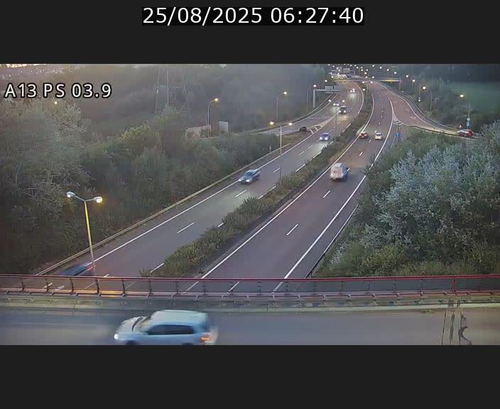 <h2>Traffic live webcam Luxembourg Differdange - A13 direction Esch-sur-Alzette - BK 3.9</h2>
