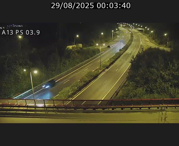 <h2>Traffic live webcam Luxembourg Differdange - A13 direction Esch-sur-Alzette - BK 3.9</h2>