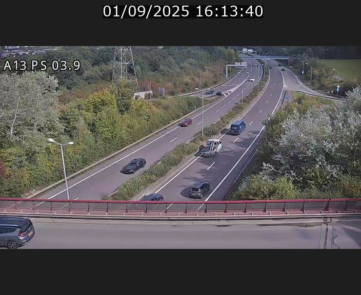 <h2>Traffic live webcam Luxembourg Differdange - A13 direction Esch-sur-Alzette - BK 3.9</h2>