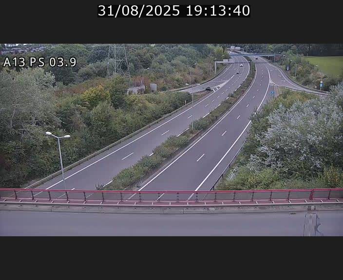 <h2>Traffic live webcam Luxembourg Differdange - A13 direction Esch-sur-Alzette - BK 3.9</h2>