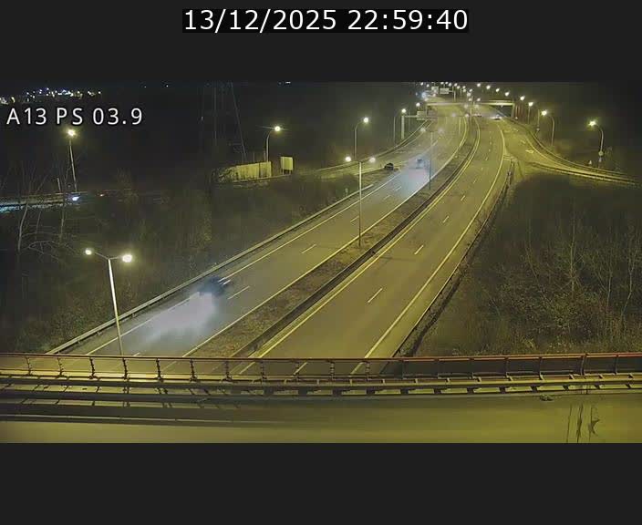 <h2>Traffic live webcam Luxembourg Differdange - A13 direction Esch-sur-Alzette - BK 3.9</h2>