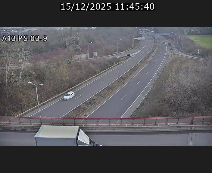 <h2>Traffic live webcam Luxembourg Differdange - A13 direction Esch-sur-Alzette - BK 3.9</h2>
