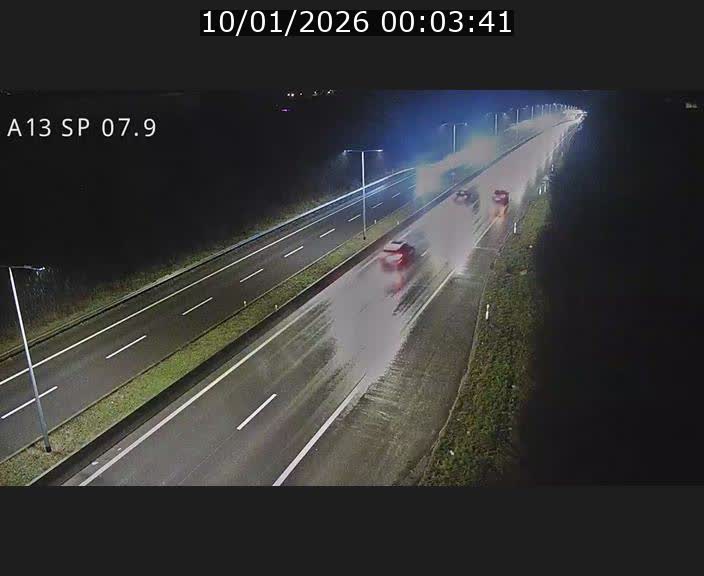 Traffic live webcam Luxembourg Jonction Lankelz - A13 direction Pétange - BK 7.9