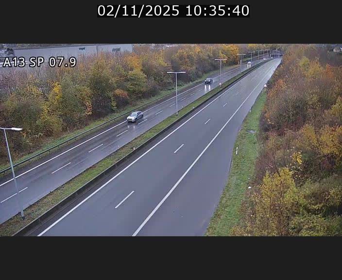<h2>Traffic live webcam Luxembourg Jonction Lankelz - A13 direction Pétange - BK 7.9</h2>