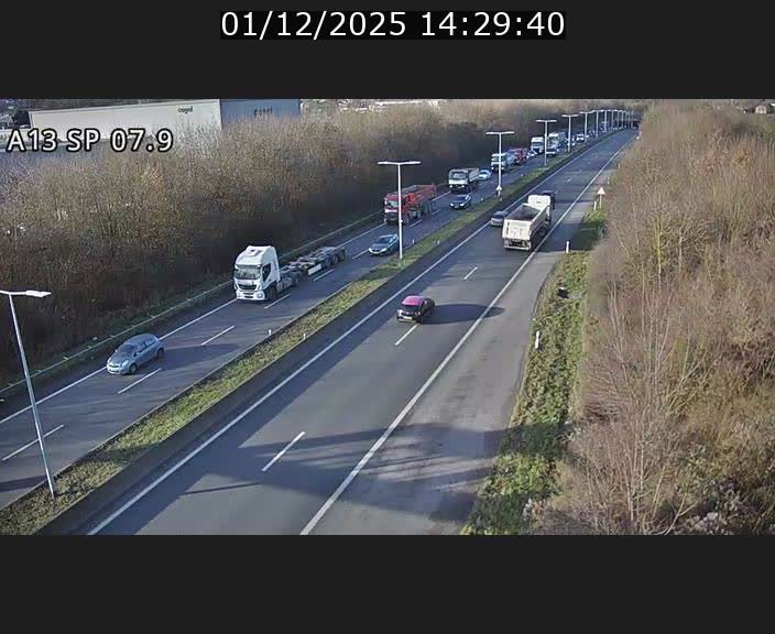 <h2>Traffic live webcam Luxembourg Jonction Lankelz - A13 direction Pétange - BK 7.9</h2>