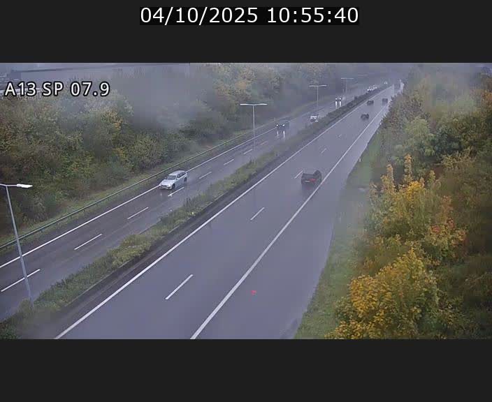 <h2>Traffic live webcam Luxembourg Jonction Lankelz - A13 direction Pétange - BK 7.9</h2>