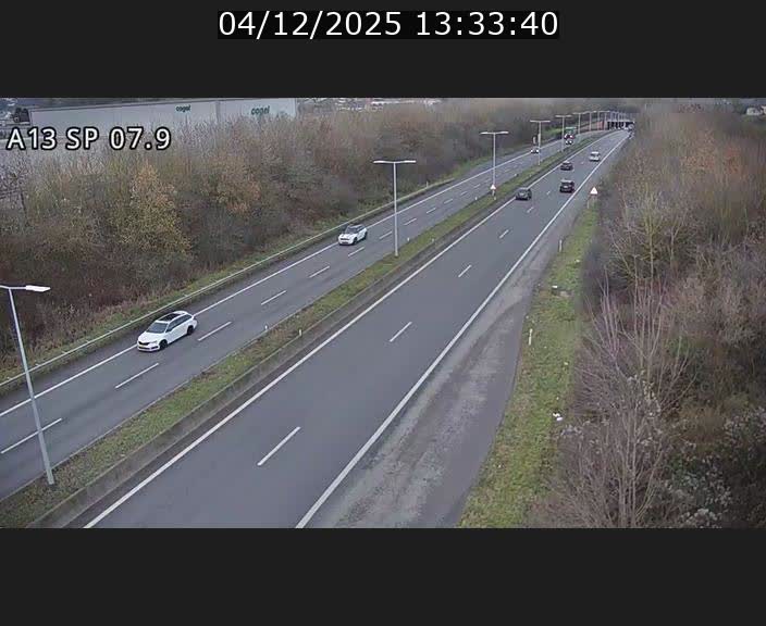 <h2>Traffic live webcam Luxembourg Jonction Lankelz - A13 direction Pétange - BK 7.9</h2>