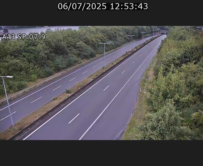 Traffic live webcam Luxembourg Jonction Lankelz - A13 direction Pétange - BK 7.9