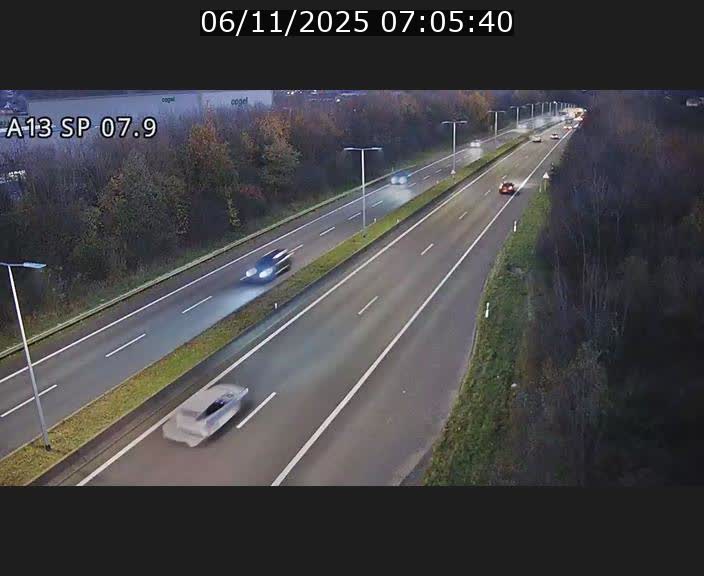 <h2>Traffic live webcam Luxembourg Jonction Lankelz - A13 direction Pétange - BK 7.9</h2>