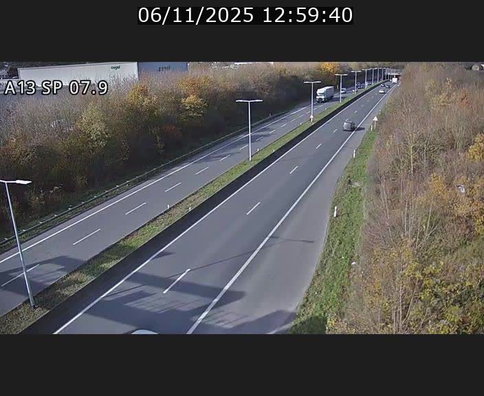 <h2>Traffic live webcam Luxembourg Jonction Lankelz - A13 direction Pétange - BK 7.9</h2>
