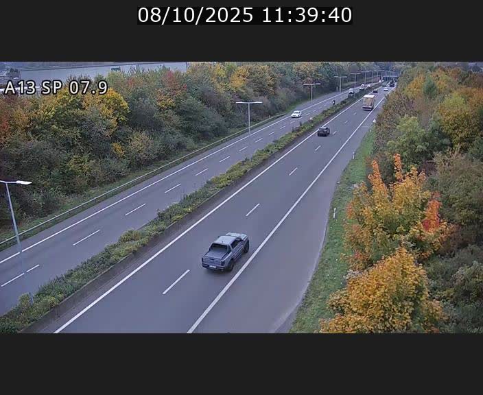 <h2>Traffic live webcam Luxembourg Jonction Lankelz - A13 direction Pétange - BK 7.9</h2>