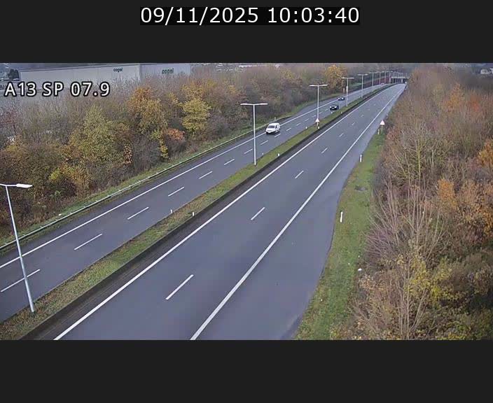 <h2>Traffic live webcam Luxembourg Jonction Lankelz - A13 direction Pétange - BK 7.9</h2>
