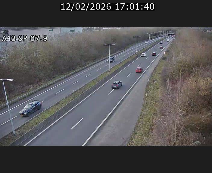 <h2>Traffic live webcam Luxembourg Jonction Lankelz - A13 direction Pétange - BK 7.9</h2>