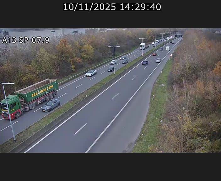 <h2>Traffic live webcam Luxembourg Jonction Lankelz - A13 direction Pétange - BK 7.9</h2>