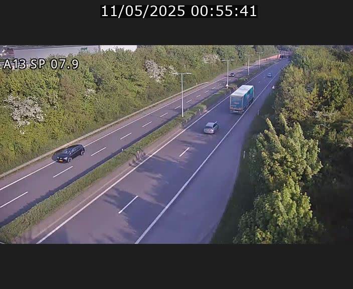 <h2>Traffic live webcam Luxembourg Jonction Lankelz - A13 direction Pétange - BK 7.9</h2>