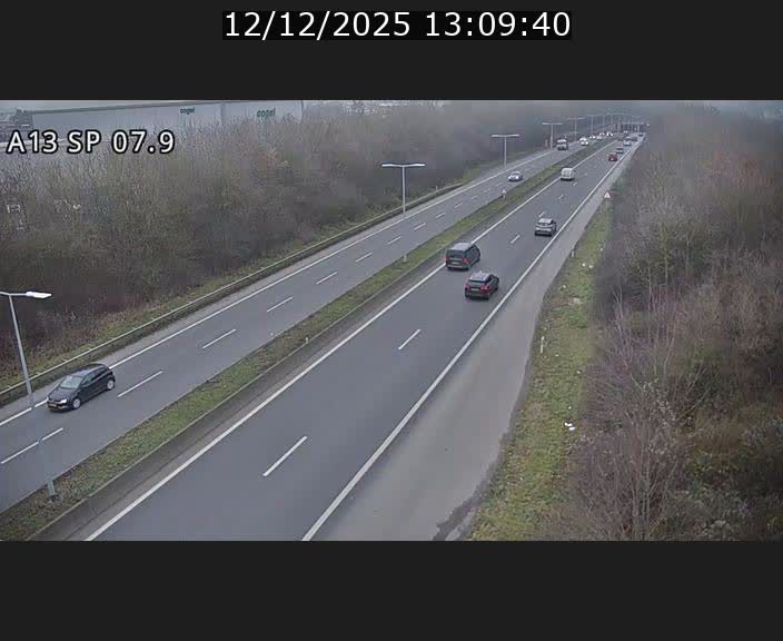 <h2>Traffic live webcam Luxembourg Jonction Lankelz - A13 direction Pétange - BK 7.9</h2>